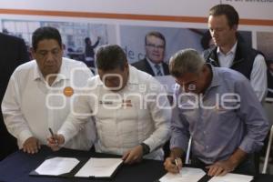 GOBIERNO . FIRMA DE CONVENIO . SNTE