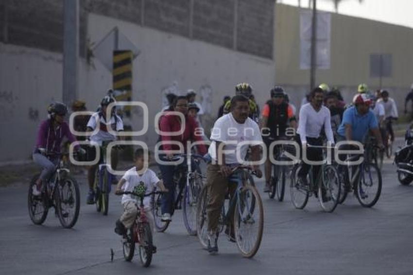 BICICLETA BLANCA