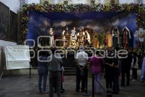 PREPARATIVOS VIACRUCIS SEMANA SANTA