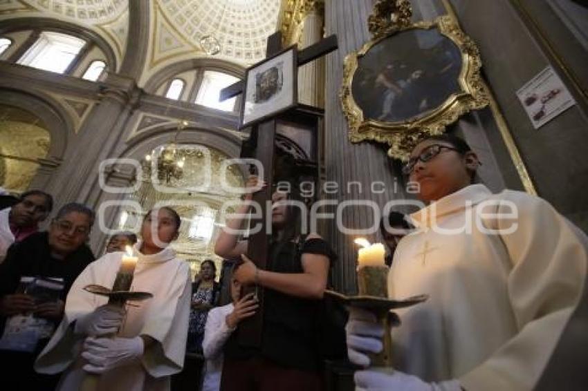 SEMANA SANTA . VIACRUCIS
