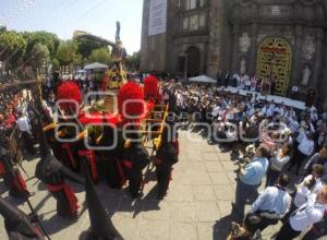 SEMANA SANTA . PROCESIÓN