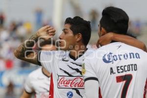 FÚTBOL . LOBOS VS LEONES NEGROS