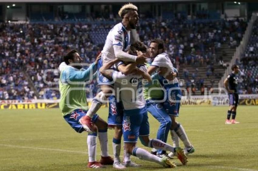 FÚTBOL . CLUB PUEBLA VS CRUZ AZUL 
