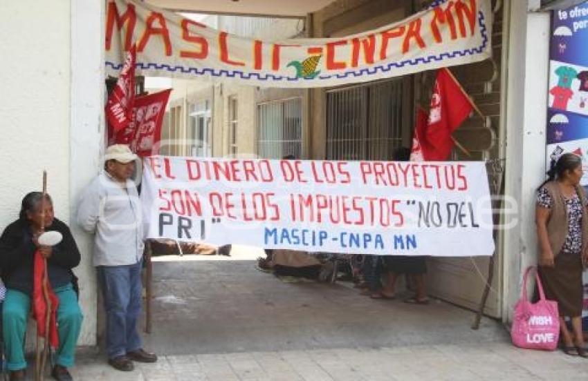 MANIFESTACIÓN SAGARPA . TEHUACÁN