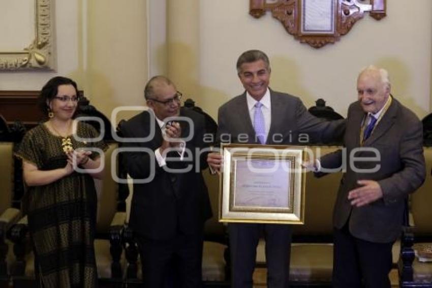 ENTREGA CÉDULA ACADEMIA NACIONAL DE HISTORIA