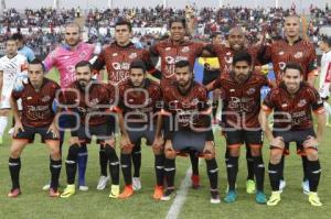 FÚTBOL . LOBOS VS ALEBRIJES