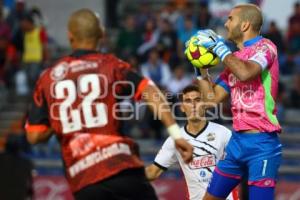 FÚTBOL . LOBOS VS ALEBRIJES