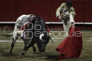 ACRÓPOLIS . TOROS