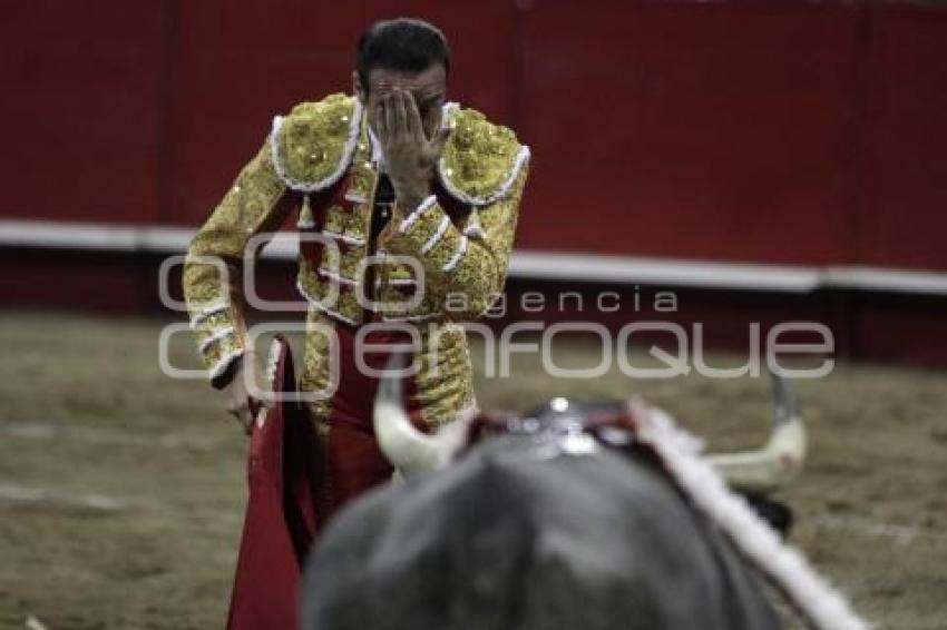 ACRÓPOLIS . TOROS