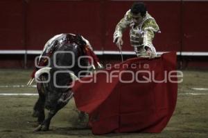 ACRÓPOLIS . TOROS