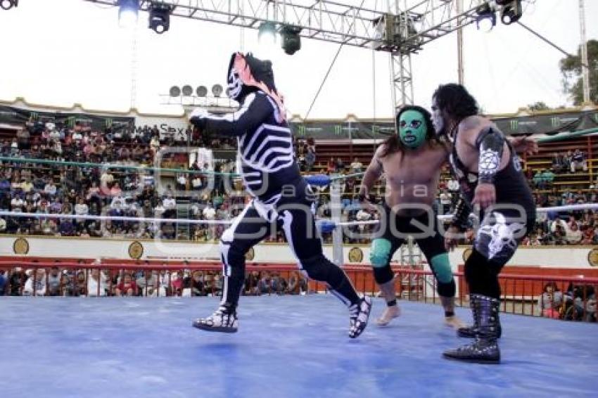 FUNCIÓN DE LUCHA LIBRE