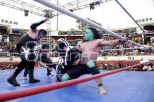 FUNCIÓN DE LUCHA LIBRE