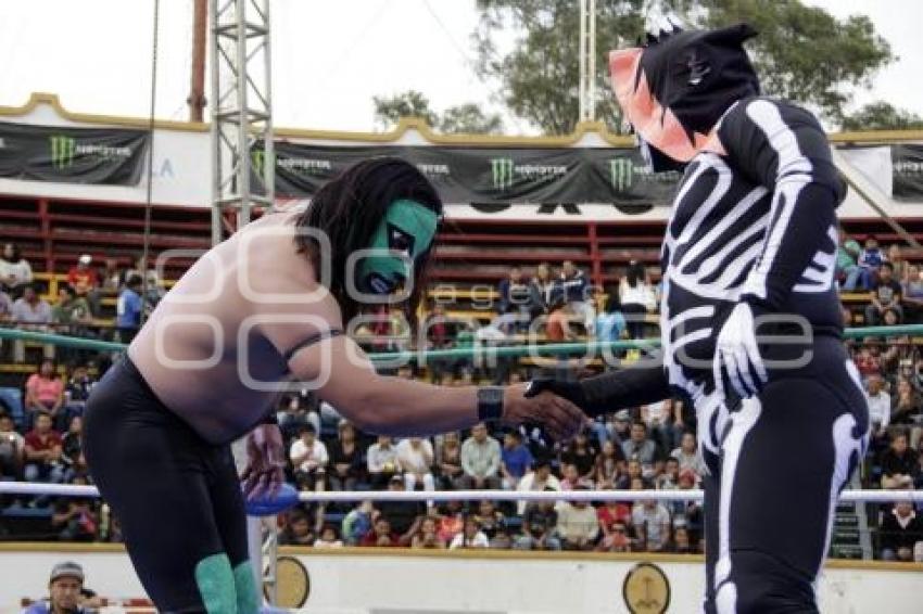 FUNCIÓN DE LUCHA LIBRE