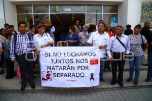 MANIFESTACIÓN . EX TRABAJADORES GOBIERNO