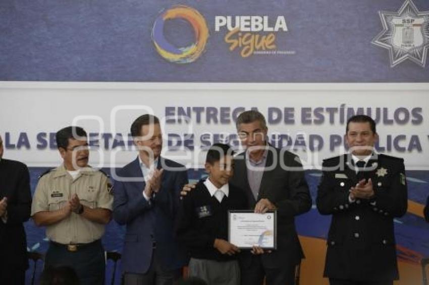 SEGURIDAD . ENTREGA DE ESTÍMULOS