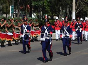 PASE DE REVISTA DESFILE 5 DE MAYO