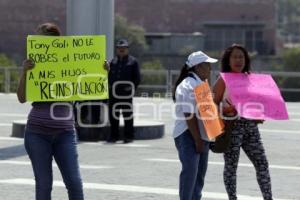 MANIFESTACIÓN EX BURÓCRATAS