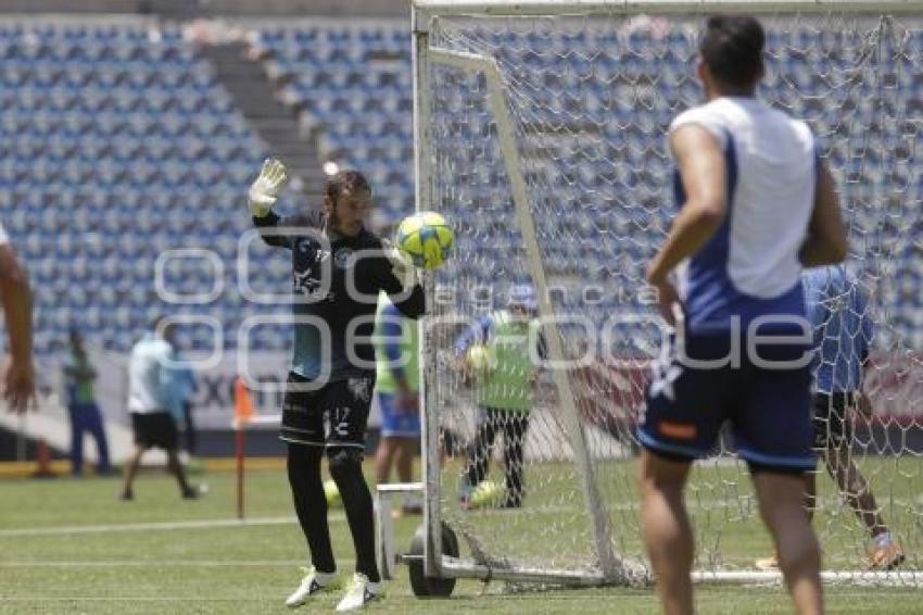 ENTRENAMIENTO . CLUB PUEBLA