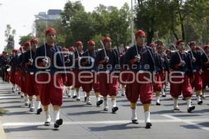 ENSAYO DESFILE 5 DE MAYO