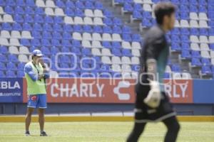 ENTRENAMIENTO . CLUB PUEBLA