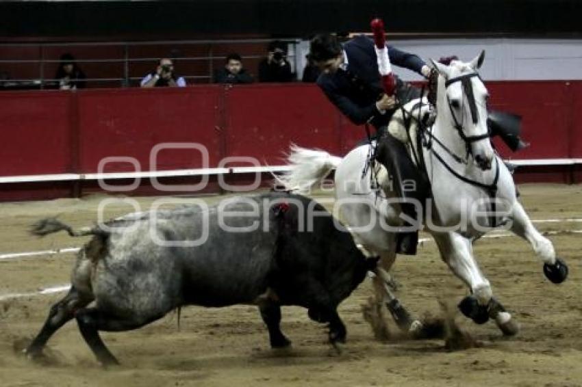 ACRÓPOLIS . CORRIDA 5 DE MAYO