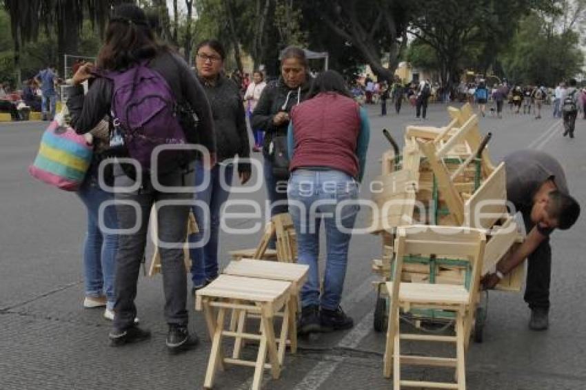 5 DE MAYO . DESFILE