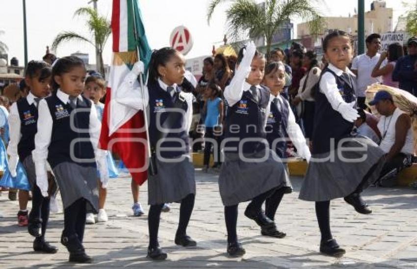 5 DE MAYO  DESFILE . ACATLÁN