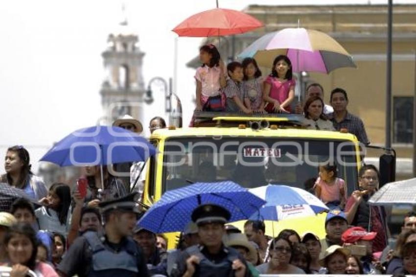 DESFILE 5 DE MAYO