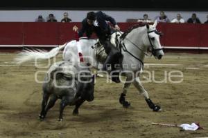 ACRÓPOLIS . CORRIDA 5 DE MAYO