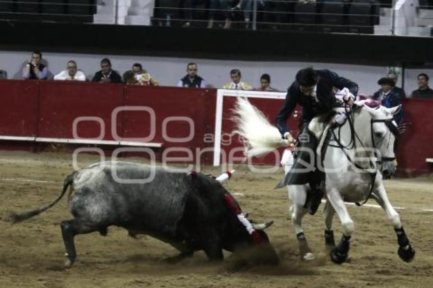 ACRÓPOLIS . CORRIDA 5 DE MAYO