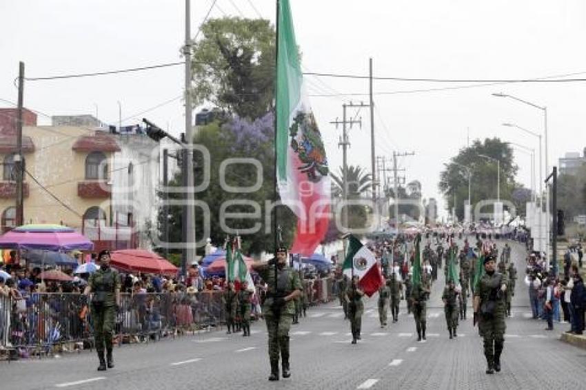 5 DE MAYO . DESFILE