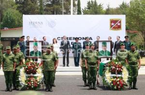 HOMENAJE A MILITARES