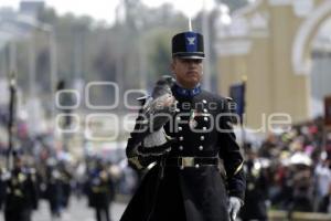 5 DE MAYO . DESFILE