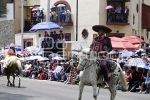 5 DE MAYO . DESFILE