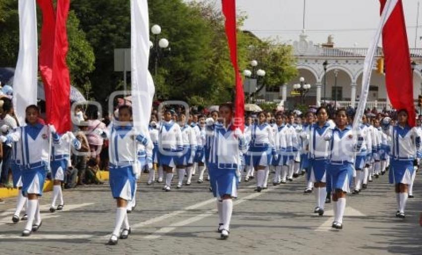 5 DE MAYO  DESFILE . ACATLÁN