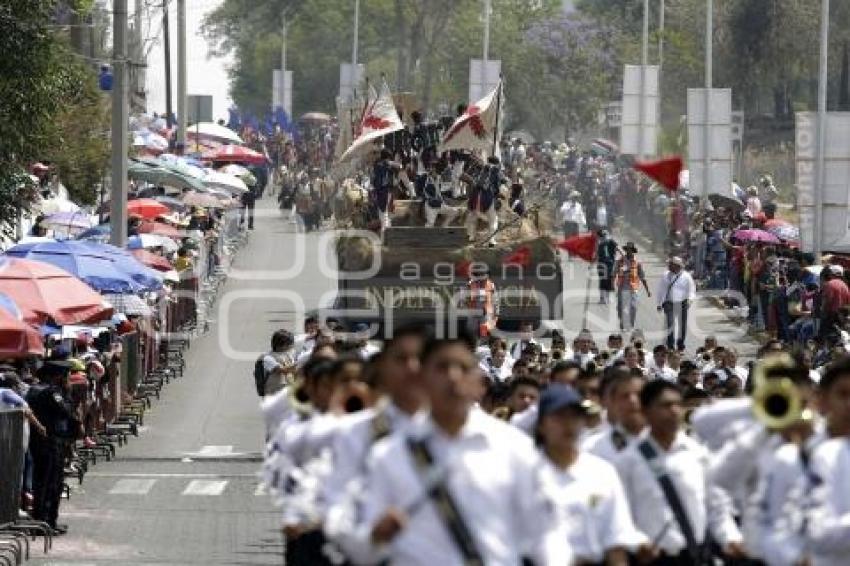 5 DE MAYO . DESFILE