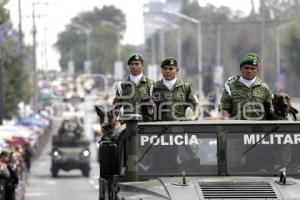 5 DE MAYO . DESFILE