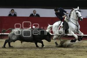 ACRÓPOLIS . CORRIDA 5 DE MAYO