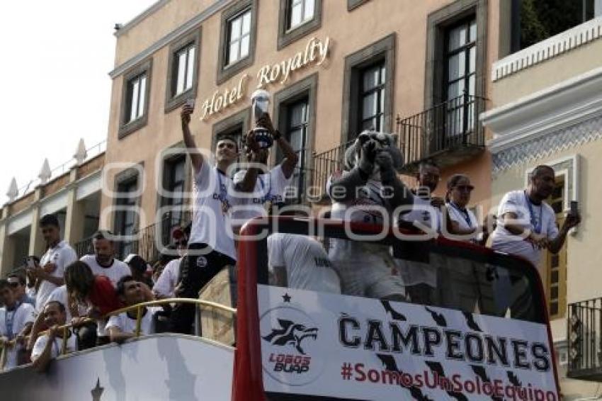 FESTEJO LOBOS BUAP
