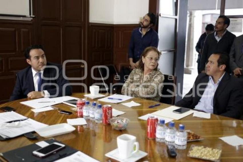 REGIDORES . COMISIÓN GOBERNACIÓN