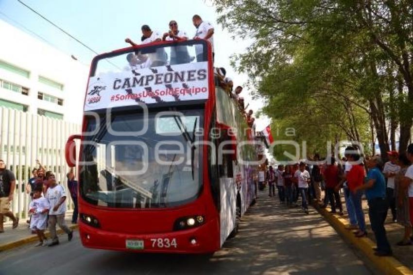 FESTEJO LOBOS BUAP