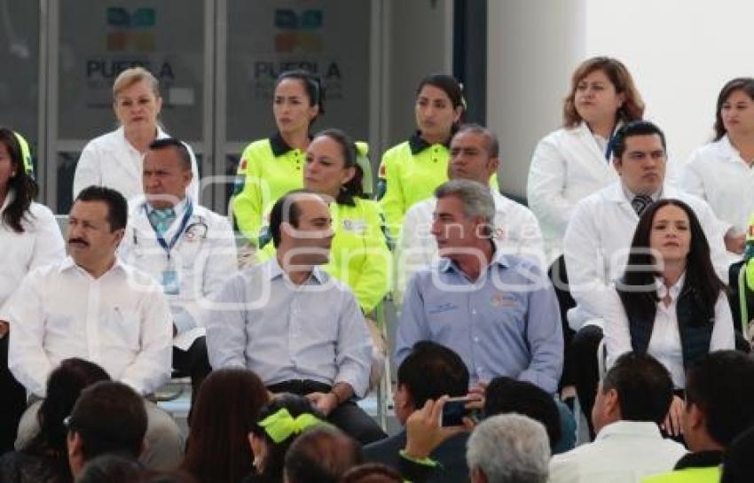 SALUD . ENTREGA UNIDADES MÓVILES