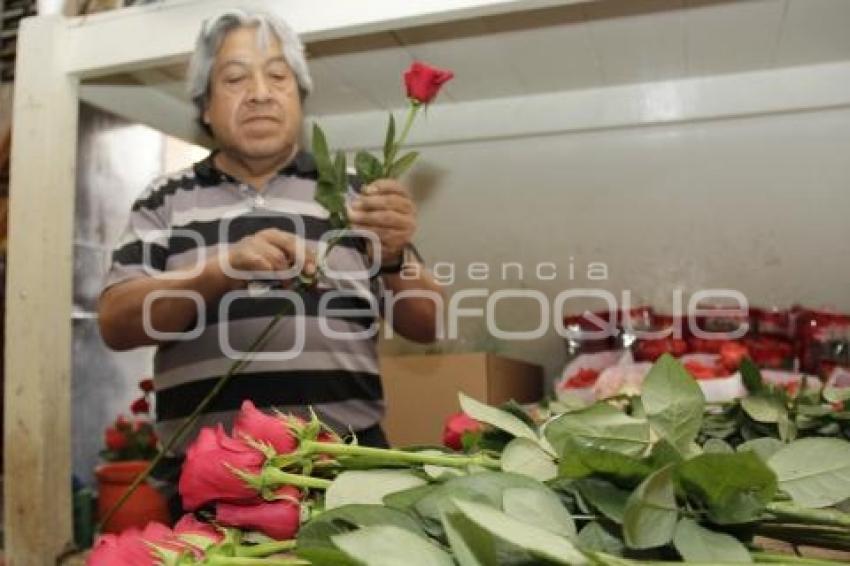 DÍA DE LAS MADRES . FLORES