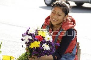 DÍA DE LAS MADRES . FLORES