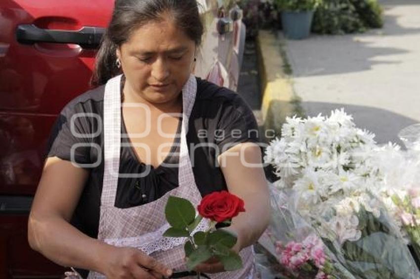 DÍA DE LAS MADRES . FLORES