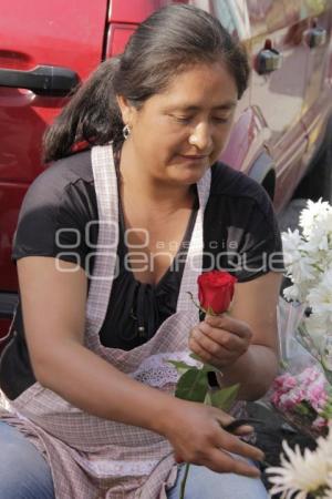 DÍA DE LAS MADRES . FLORES