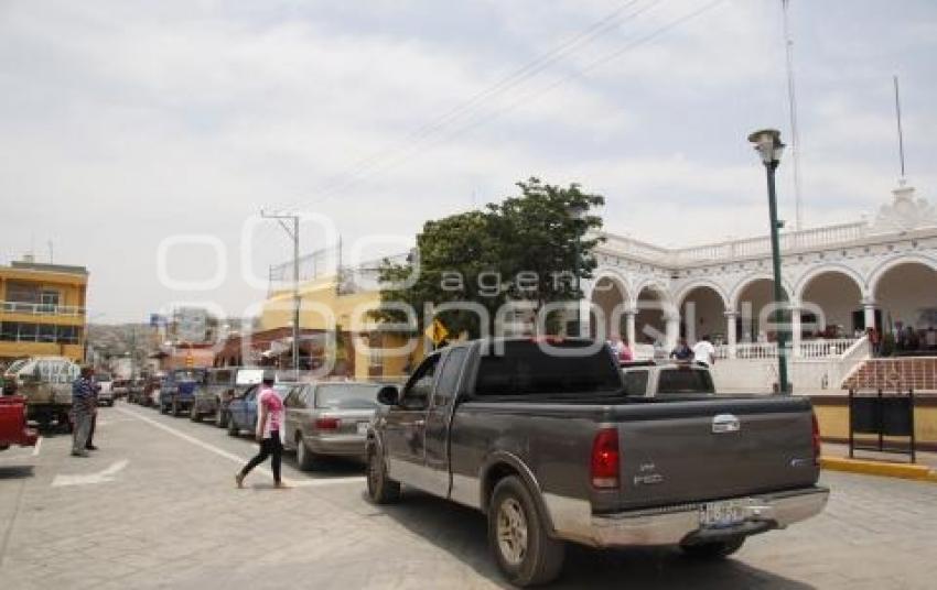 MANIFESTACIÓN . ACATLÁN DE OSORIO