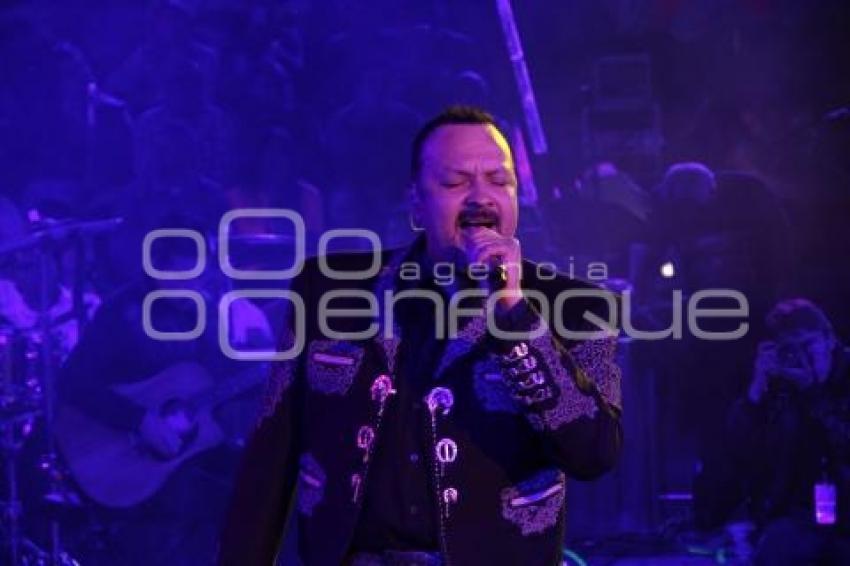 FERIA DE PUEBLA . PEPE AGUILAR