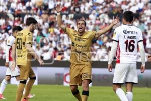 FÚTBOL . LOBOS VS DORADOS