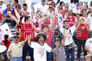 FÚTBOL . LOBOS VS DORADOS